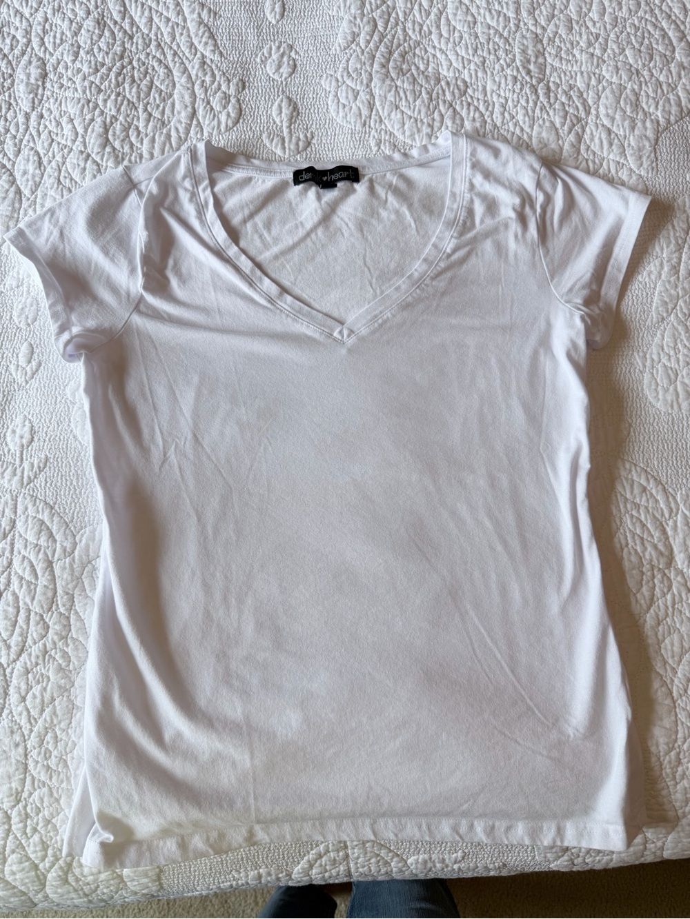 Derek Heart White V-Neck Short Sleeve Tee